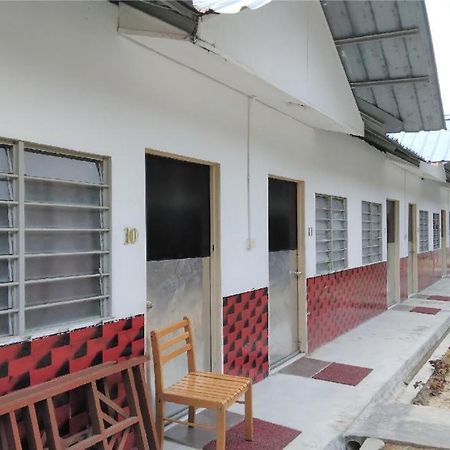 Oyo 90176 D'Cruz Sunrise Villa Pantai Cenang  Eksteriør billede