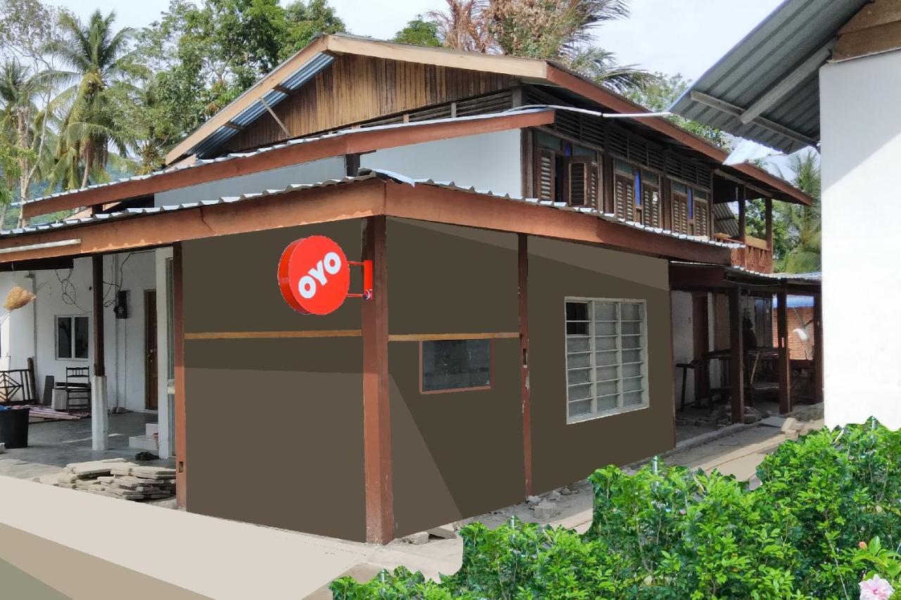 Oyo 90176 D'Cruz Sunrise Villa Pantai Cenang  Eksteriør billede