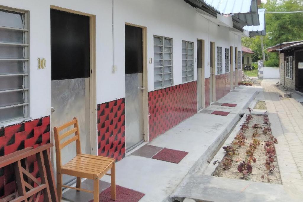 Oyo 90176 D'Cruz Sunrise Villa Pantai Cenang  Eksteriør billede