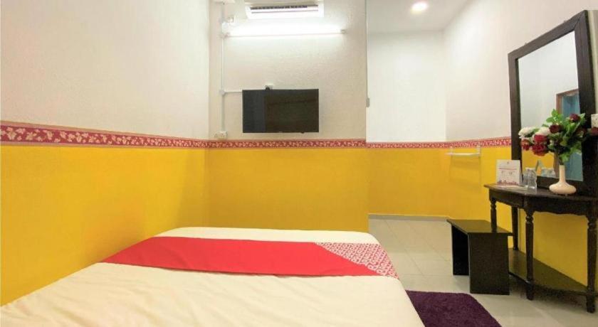 Oyo 90176 D'Cruz Sunrise Villa Pantai Cenang  Eksteriør billede